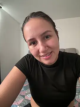 Jullya x online show from 05-28-26, 09:45