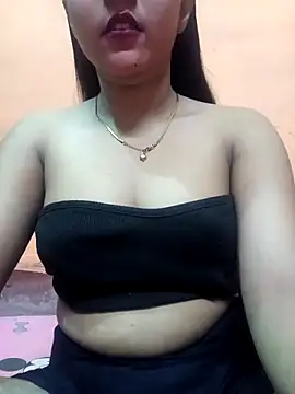 Snapshot of Eisha_20s chatting on 03-18-25, 11:41 Eisha 20s online show from 03-18-25, 11:41
