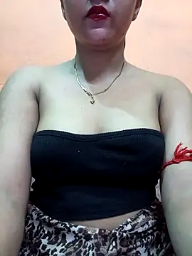 Snapshot of Eisha_20s chatting on 09-12-25, 10:32 Eisha 20s online show from 09-12-25, 10:32
