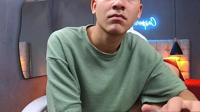 Tommy18   online show from 02-23-25, 09:22