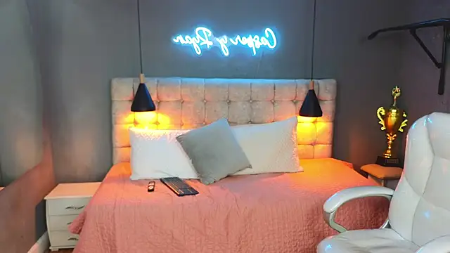 Tommy18   online show from 03-07-25, 09:07