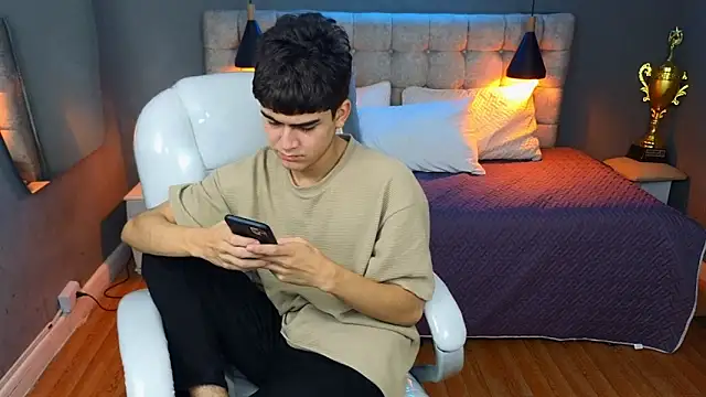 Tommy18   online show from 03-13-25, 10:15