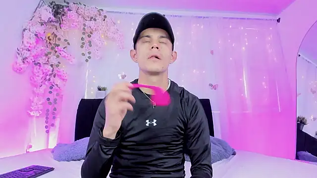 Bonny and carrot online show from 01-14-26, 07:08