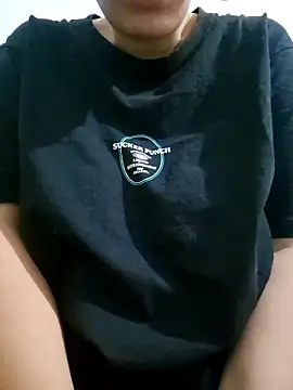 Snapshot of nonalona199999 chatting on 11-28-25, 08:55 nonalona199999 online show from 11-28-25, 08:55