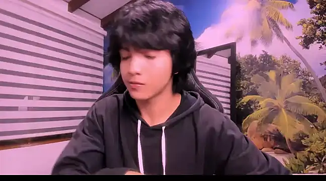 AllanYong18 online show from 01-30-25, 03:33