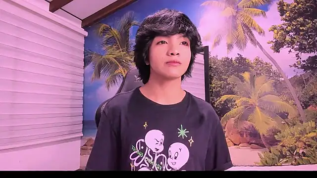 AllanYong18 online show from 02-04-25, 01:13