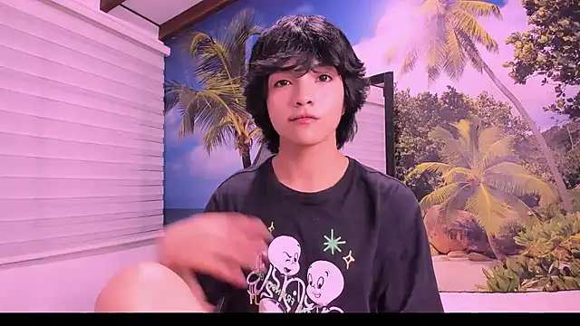 AllanYong18 online show from 02-04-25, 04:15