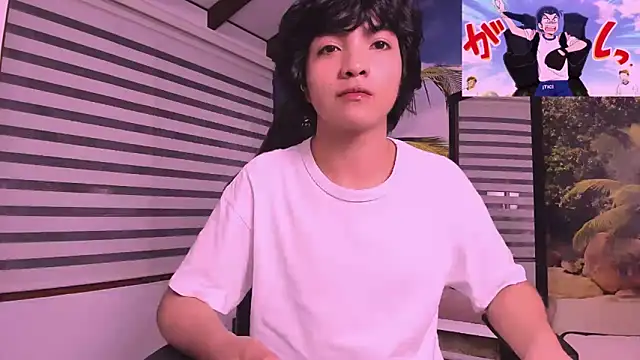 AllanYong18 online show from 02-25-25, 08:47