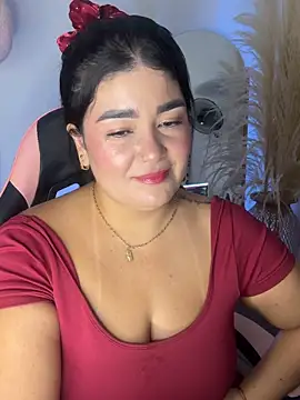 Snapshot of karla_hotgirl chatting on 06-04-26, 01:44 karla hotgirl online show from 06-04-26, 01:44
