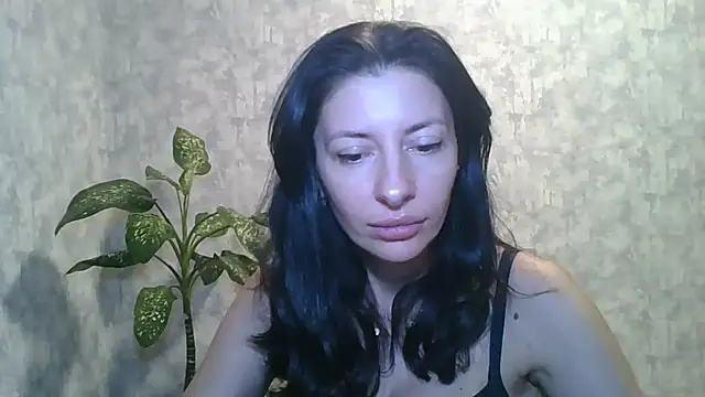 Snapshot of LissaBlossom chatting on 09-09-25, 04:17 LissaBlossom online show from 09-09-25, 04:17