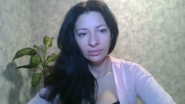 Snapshot of LissaBlossom chatting on 09-19-25, 03:30 LissaBlossom online show from 09-19-25, 03:30