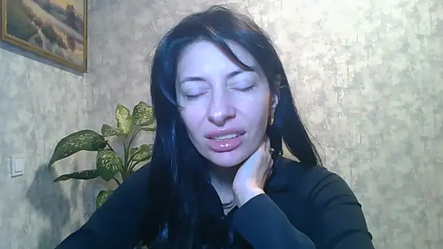 Snapshot of LissaBlossom chatting on 10-14-25, 05:08 LissaBlossom online show from 10-14-25, 05:08