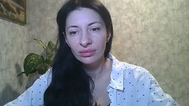 Snapshot of LissaBlossom chatting on 10-29-25, 04:37 LissaBlossom online show from 10-29-25, 04:37