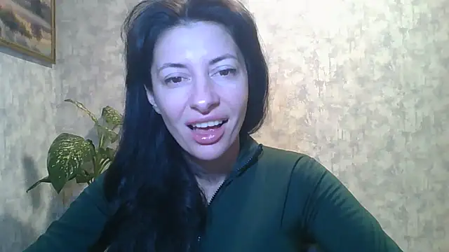 Snapshot of LissaBlossom chatting on 11-04-25, 04:44 LissaBlossom online show from 11-04-25, 04:44