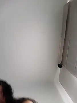 Snapshot of JaquiDi chatting on 11-12-25, 04:51 JaquiDi online show from 11-12-25, 04:51