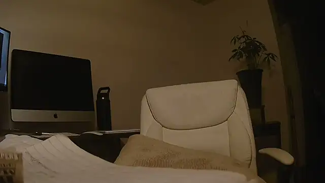 MrDaddyBbSnake online show from 04-22-26, 01:41