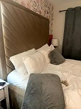 Snapshot of lucyRose_xoxox chatting on 10-01-25, 05:41 lucyRose xoxox online show from 10-01-25, 05:41