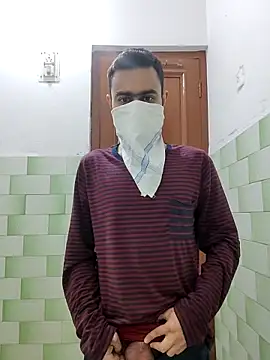 TOPMOON001 online show from 03-02-25, 07:02