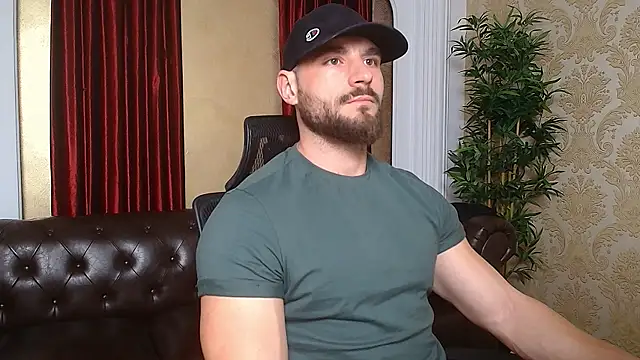 Snapshot of AdamJamesonn chatting on 03-09-25, 05:22 AdamJamesonn online show from 03-09-25, 05:22