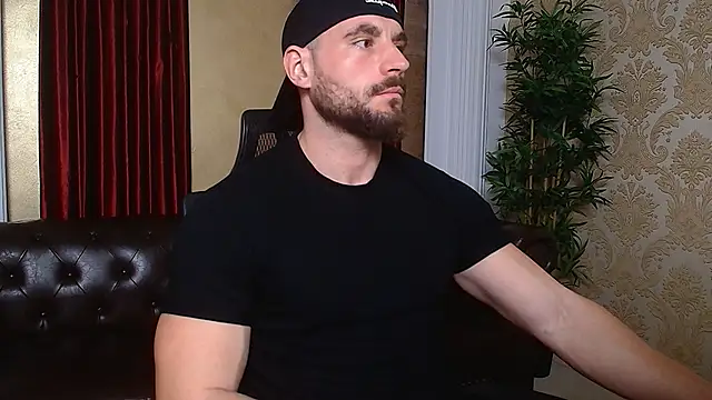 Snapshot of AdamJamesonn chatting on 03-13-25, 05:43 AdamJamesonn online show from 03-13-25, 05:43