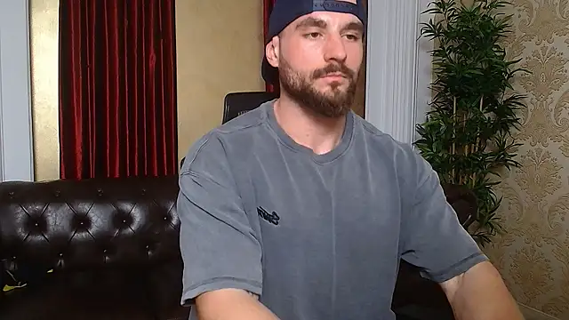 Snapshot of AdamJamesonn chatting on 03-14-25, 08:32 AdamJamesonn online show from 03-14-25, 08:32