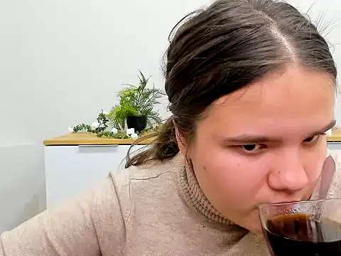 AdeleCruz online show from 01-25-25, 04:13