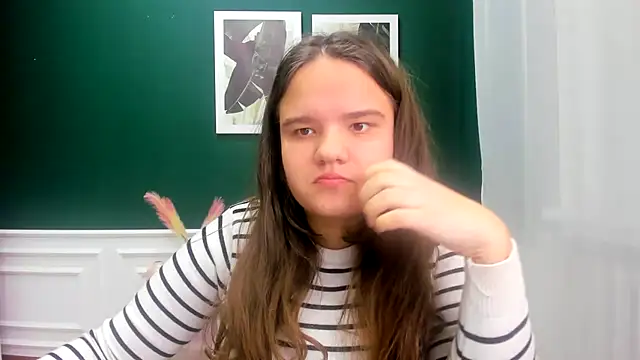 AdeleCruz online show from 02-09-25, 04:29