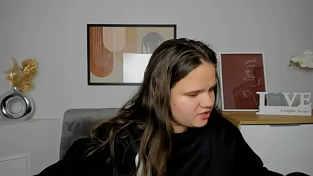 AdeleCruz online show from 02-27-25, 04:21