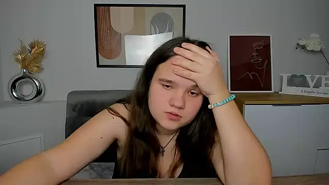 AdeleCruz online show from 03-01-25, 04:33