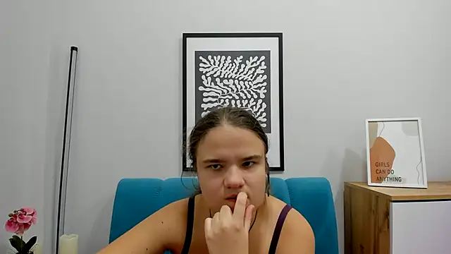 AdeleCruz online show from 11-08-25, 01:11