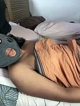 Snapshot of ArathyNambyarMallu chatting on 03-06-25, 12:30 ArathyNambyarMallu online show from 03-06-25, 12:30