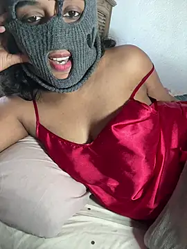 Snapshot of ArathyNambyarMallu chatting on 03-06-25, 03:45 ArathyNambyarMallu online show from 03-06-25, 03:45