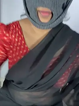 Snapshot of ArathyNambyarMallu chatting on 03-11-25, 08:41 ArathyNambyarMallu online show from 03-11-25, 08:41