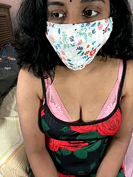 Snapshot of ArathyNambyarMallu chatting on 10-08-25, 04:37 ArathyNambyarMallu online show from 10-08-25, 04:37