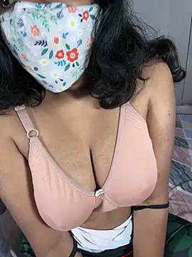 Snapshot of ArathyNambyarMallu chatting on 10-22-25, 09:09 ArathyNambyarMallu online show from 10-22-25, 09:09