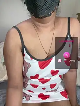 Snapshot of ArathyNambyarMallu chatting on 06-07-26, 11:30 ArathyNambyarMallu online show from 06-07-26, 11:30