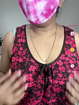 Snapshot of ArathyNambyarMallu chatting on 06-19-26, 11:19 ArathyNambyarMallu online show from 06-19-26, 11:19