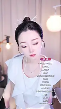 Snapshot of Zoe-99 chatting on 09-15-25, 12:27 Zoe-99 online show from 09-15-25, 12:27