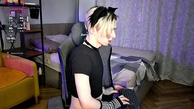 leon yuugen online show from 03-19-25, 05:28