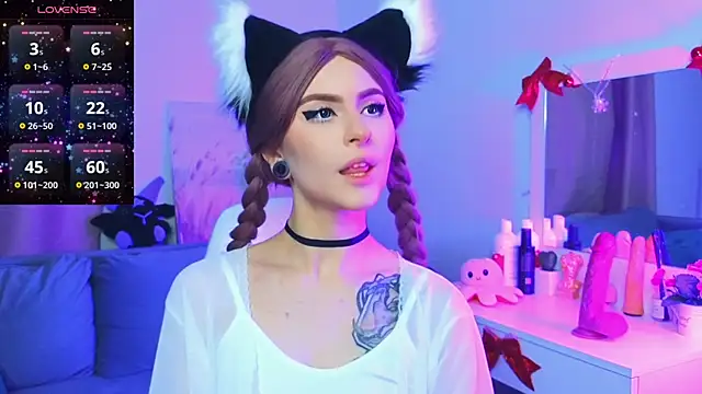 Emily  Mooree online show from 01-24-25, 04:37