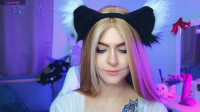 Emily  Mooree online show from 02-02-25, 04:15