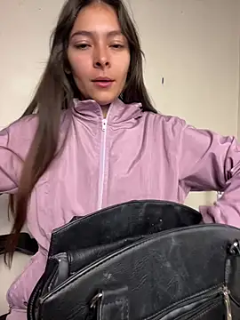 Snapshot of Aleska_Miami chatting on 05-07-26, 02:33 Aleska Miami online show from 05-07-26, 02:33