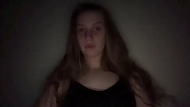 Snapshot of Ella-82 chatting on 02-28-25, 02:53 Ella-82 online show from 02-28-25, 02:53