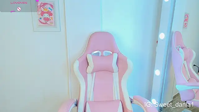 sweet dania  online show from 03-11-25, 03:59