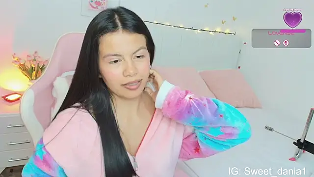 sweet dania  online show from 09-21-25, 03:52