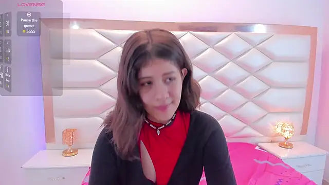 MiaQueen021 online show from 03-01-25, 12:34