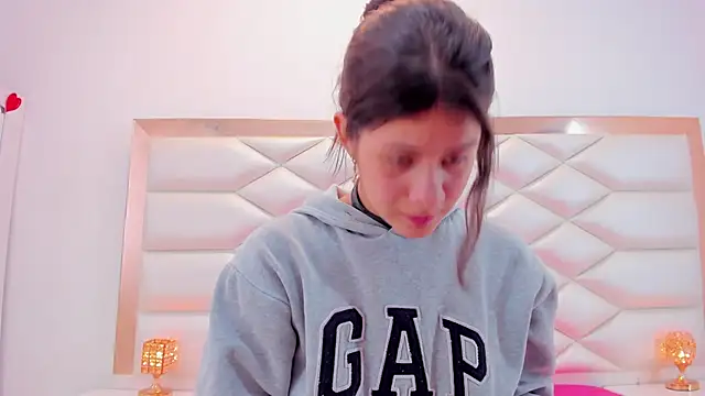 MiaQueen021 online show from 03-08-25, 03:35