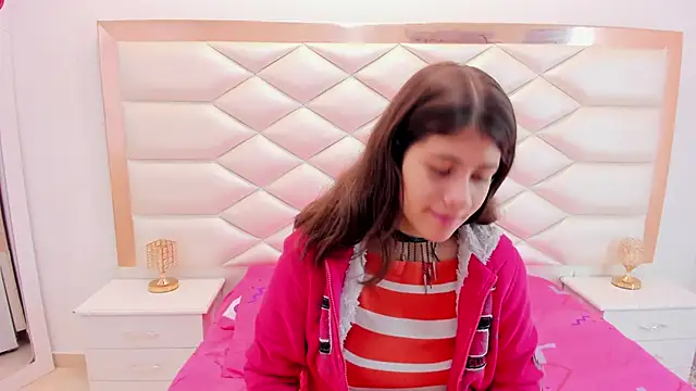 MiaQueen021 online show from 03-12-25, 12:26