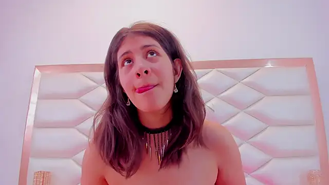 MiaQueen021 online show from 03-13-25, 03:39