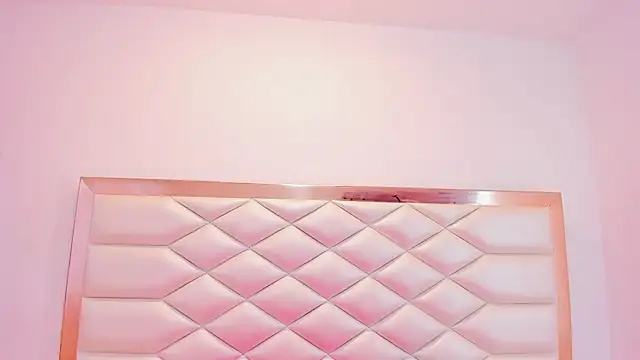 MiaQueen021 online show from 03-19-25, 12:34